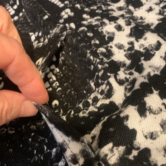 LuLoRue Women’s Hooded Tunic NWOT - Picture 8 of 9